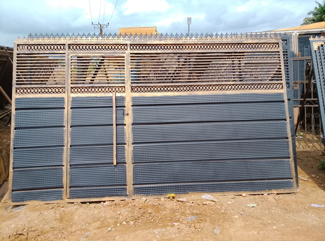 ₦500,000 Contemporary Grid Steel Gate
